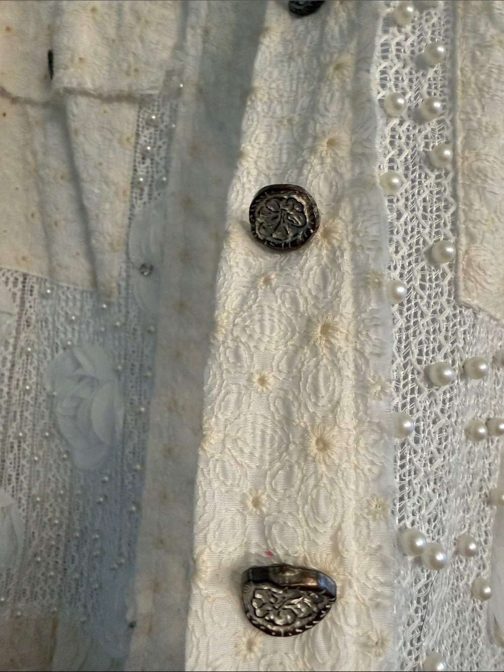 POL Cream Lace Button-Up Top - Picture 5 of 7
